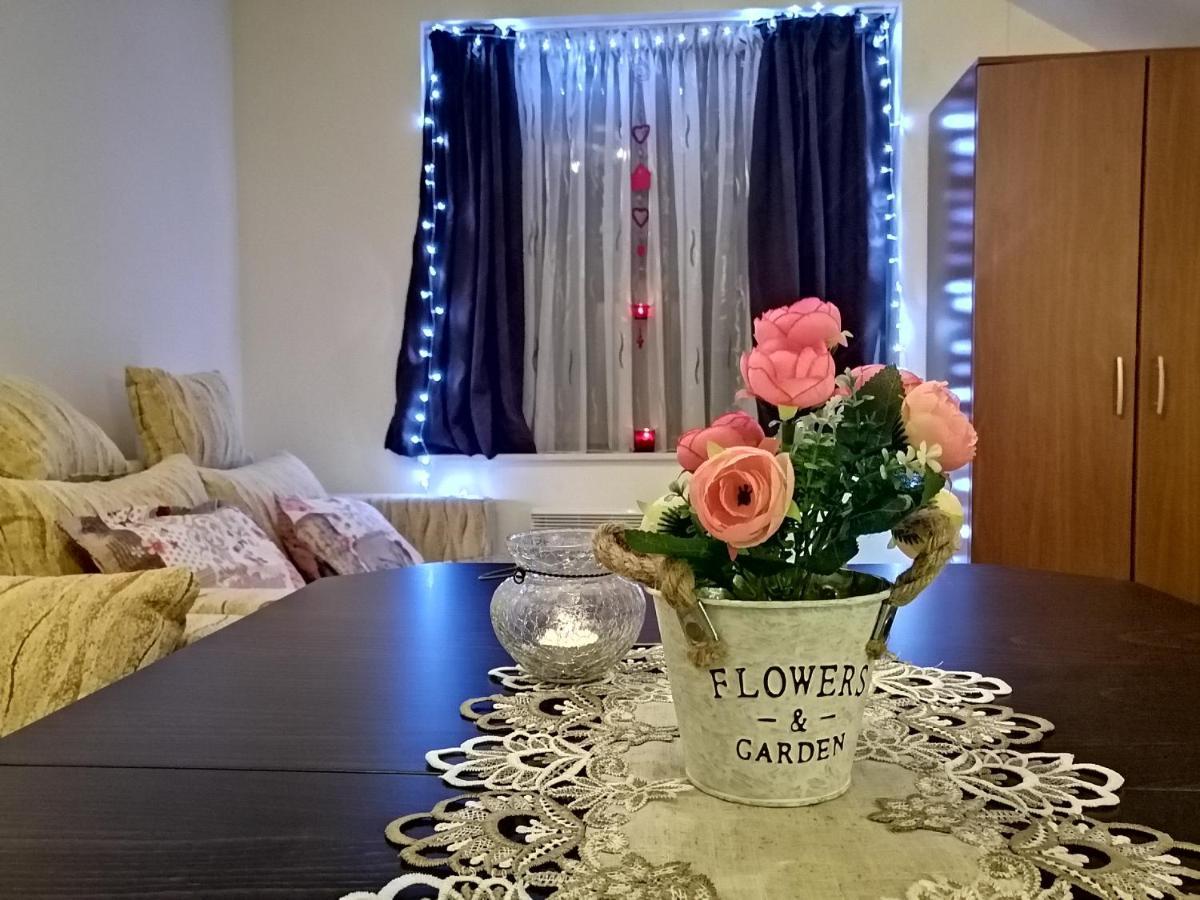 Studio At Home פמפורובו מראה חיצוני תמונה